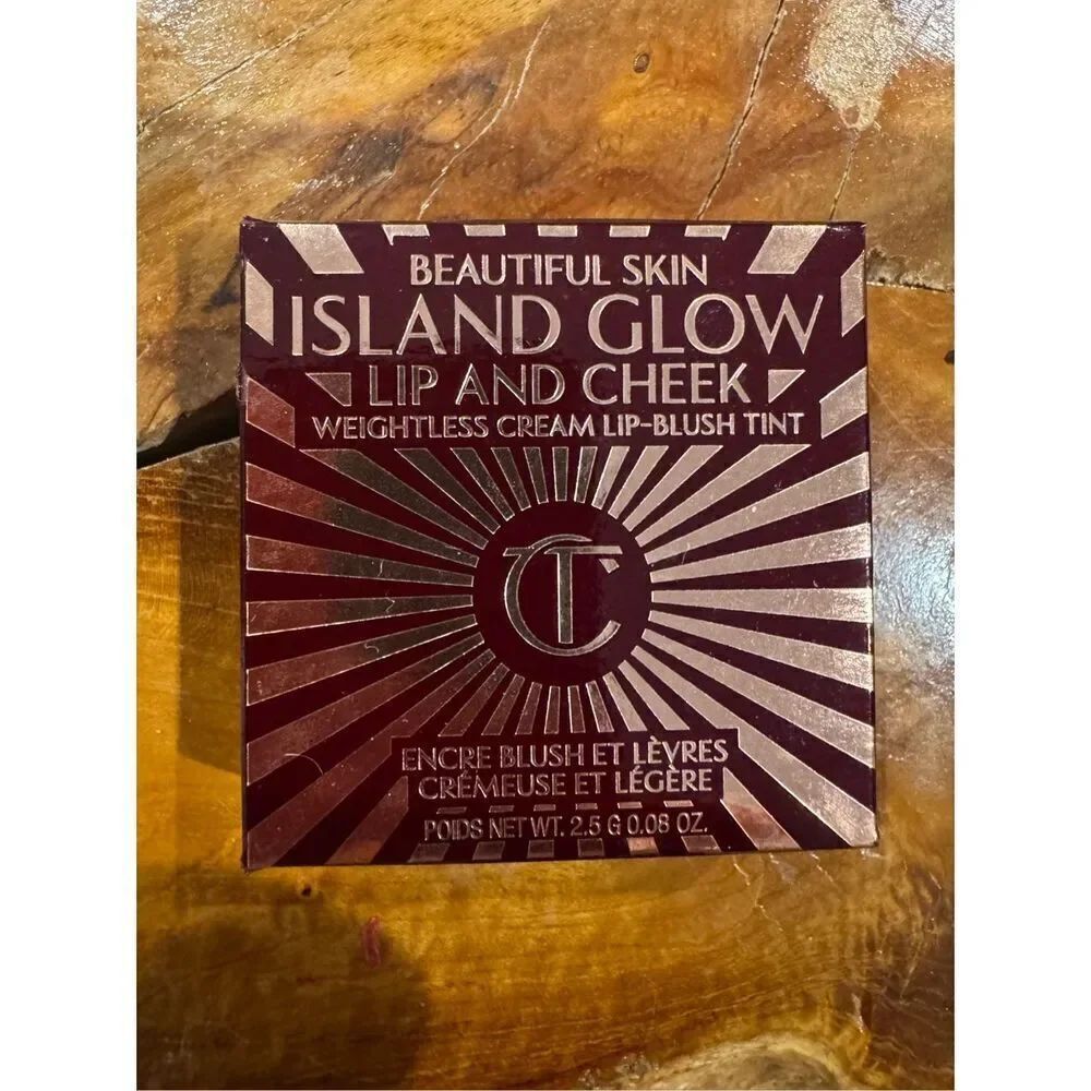 Charlotte Tilbury lip and cheek glow island glow pinched cheek glow new in box